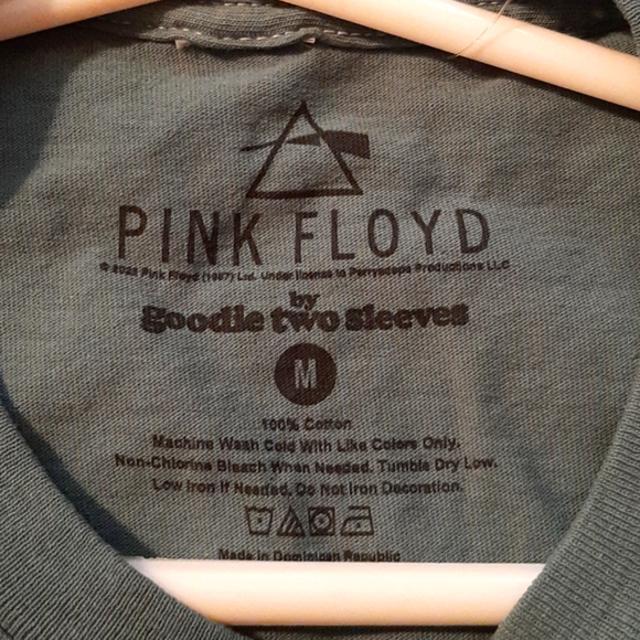 Pink Floyd t shirt, Men's size medium, green, never worn, new with tags. - Picture 2 of 2